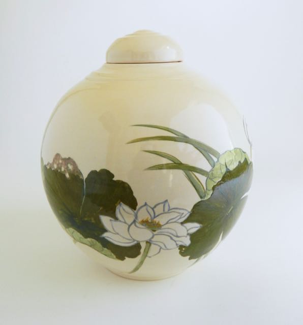ceramic lotus urn