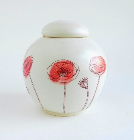 poppies urn